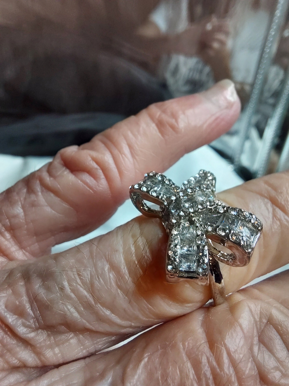 Silver Bow Rinestone Statement Ring - Picture 3 of 6
